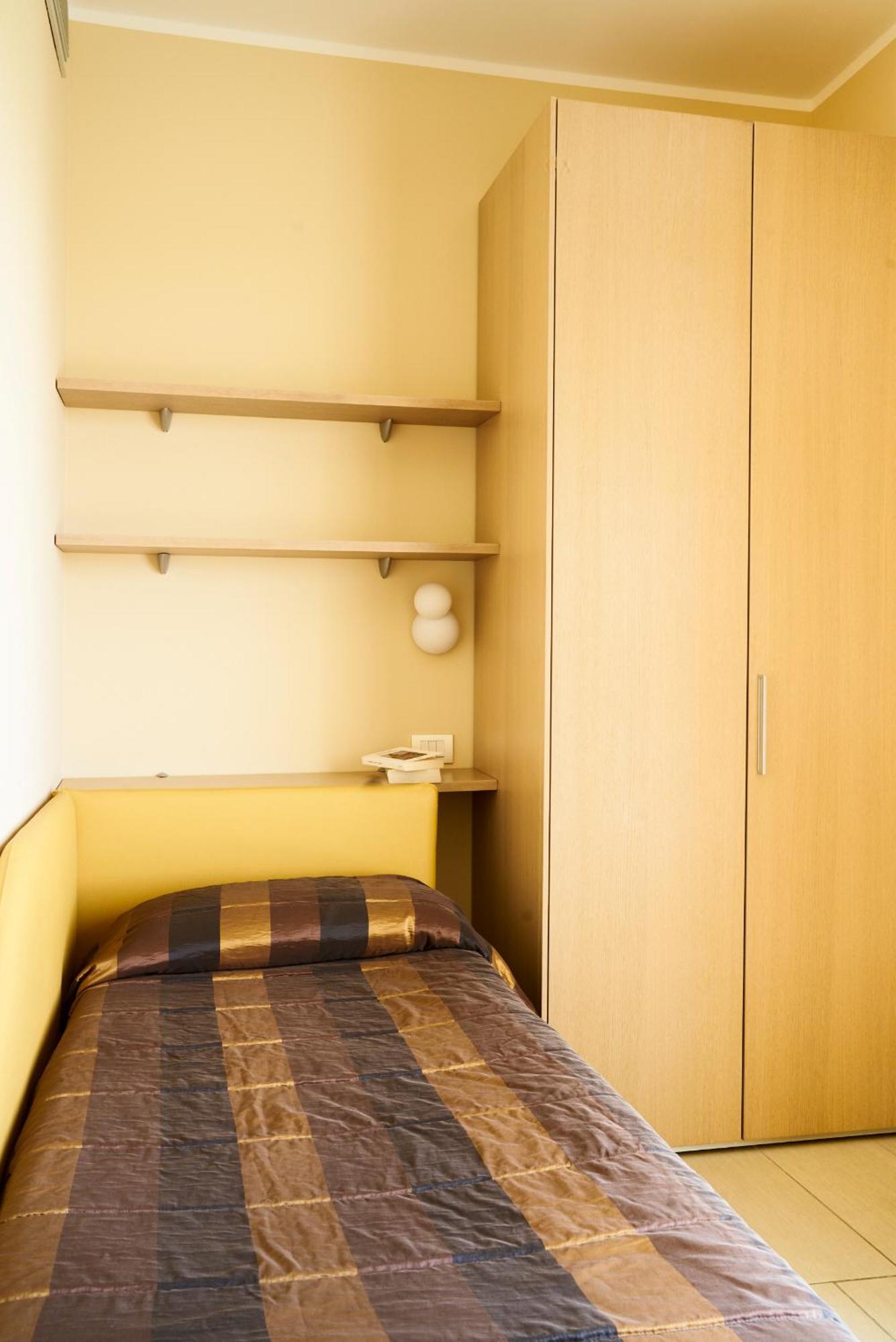 Aparthotel La Pineta 리도 디 예솔로 외부 사진